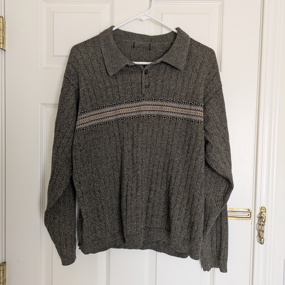 Men's Gray Sweater with Patterned Stripe